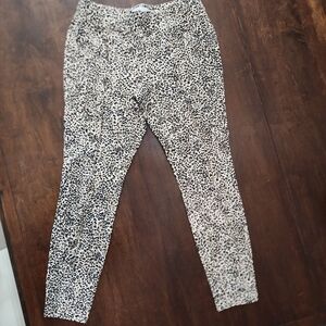 Old Navy Animal Print High Rise Stevie Leggings. Size Medium